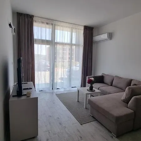 Apartament Near North