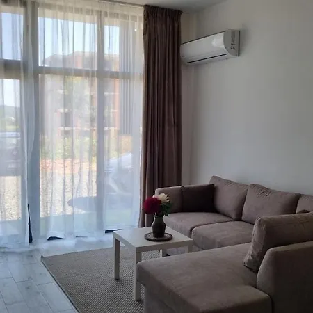 Near North Apartament Primorsko